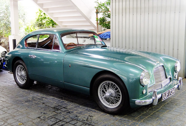 アストンマーチンDB2